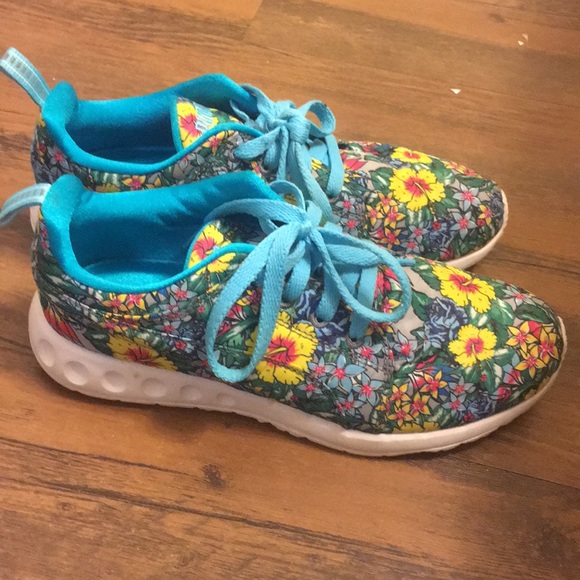 puma flower shoes